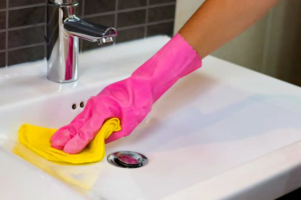professional deep cleaning Sacramento bathroom